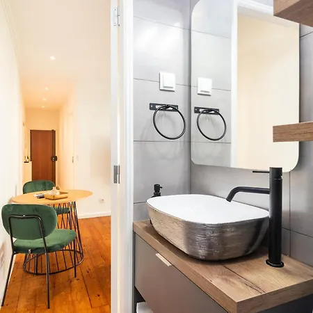 Apartment 1 Bedroom With Ac Fiber Optic Internet 리스본