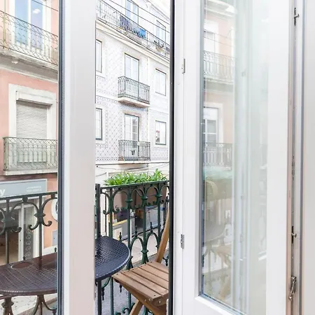 Apartment 1 Bedroom With Ac Fiber Optic Internet * ליסבון