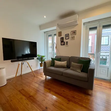 Apartment 1 Bedroom With Ac Fiber Optic Internet דירה ליסבון