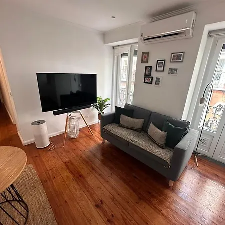 Apartment 1 Bedroom With Ac Fiber Optic Internet Lisbon